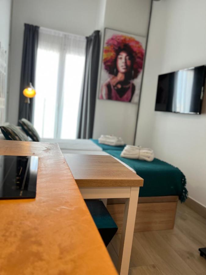 Varela 30 Apartamentos マラガ エクステリア 写真